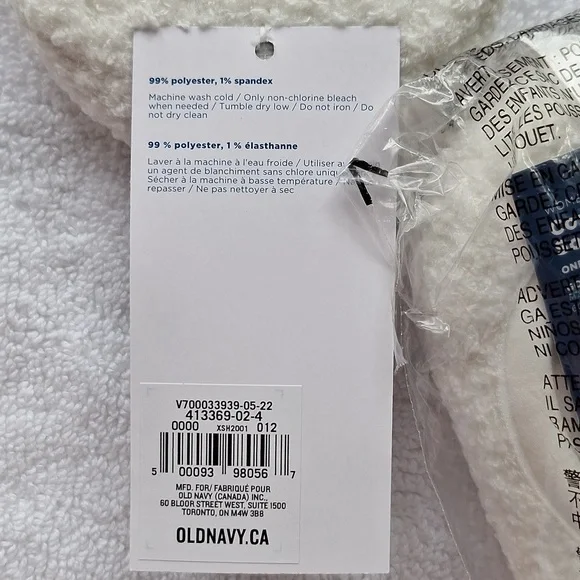 2 NEW Pairs Old Navy Christmas Cozy Socks - Picture 3 of 4